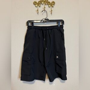 South Pole Black Cargo Shorts. Elastic waist with drawstring. Quick dry. Size S